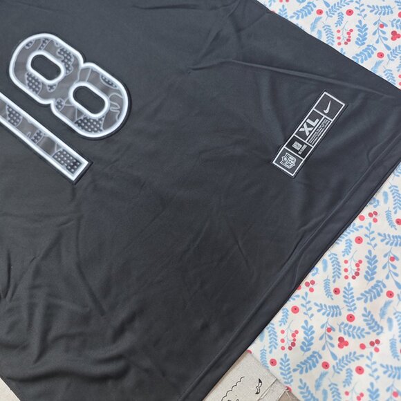 Nike Caleb Williams Chicago Jersey No. 18 - Picture 4 of 6